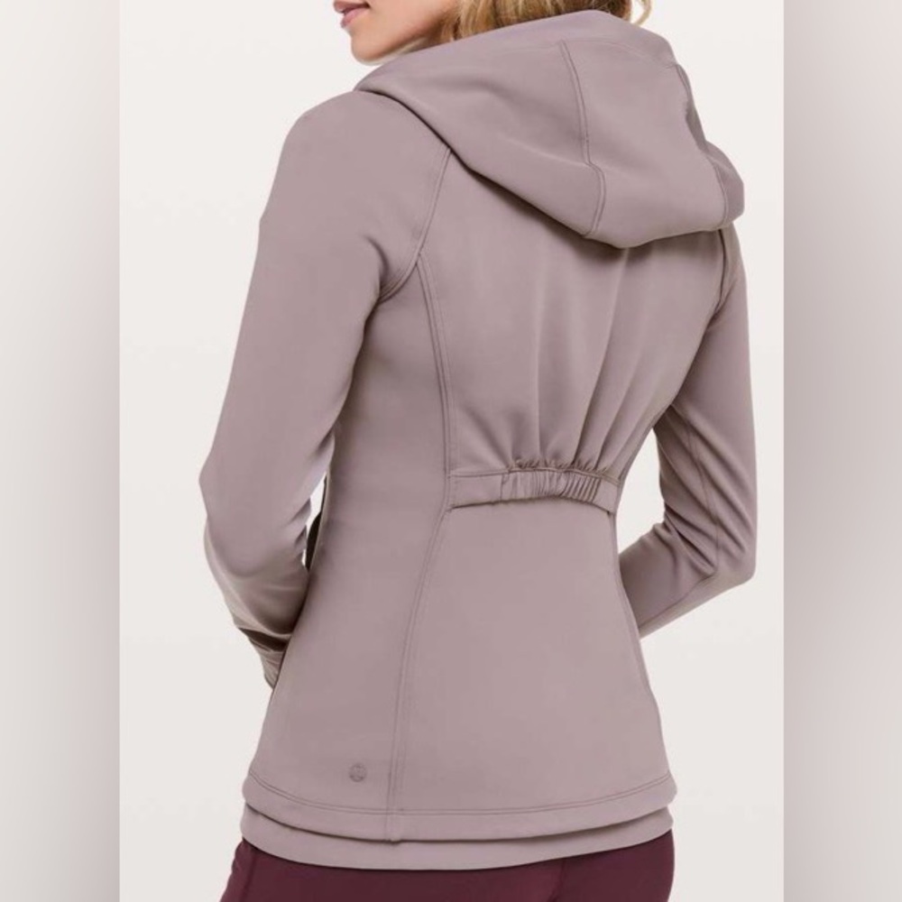 Lululemon stopover hooded jacket in Moon Rock - Picture 11 of 11